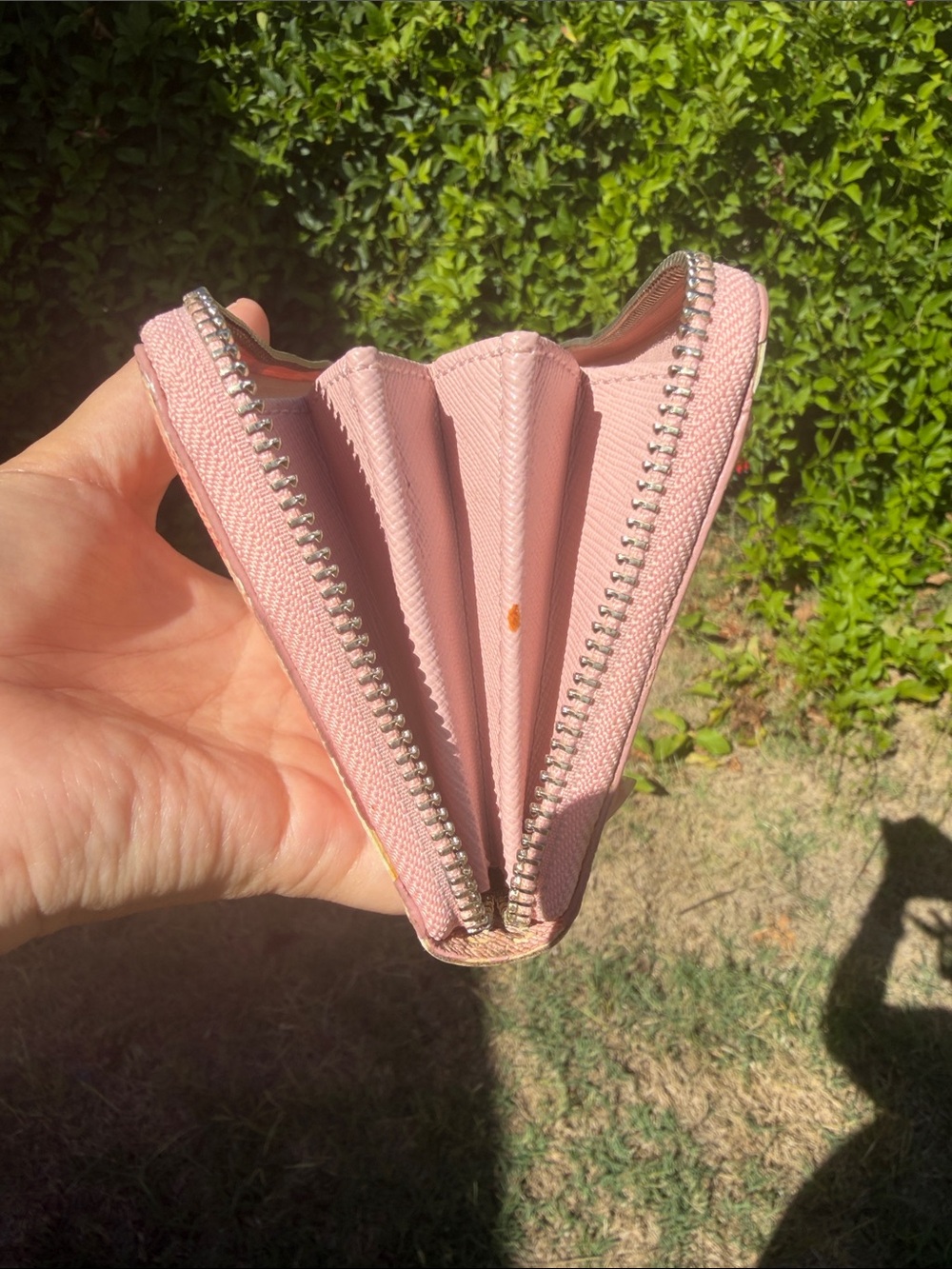 Coach Waverly Hearts F44773 Pink Signature Accordion Zip Wallet Rare - Picture 14 of 17